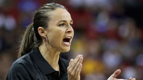 spurs assistant coach becky hammon plans to interview for bucks head
