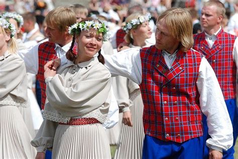 1000 images about baltic folk costumes on pinterest