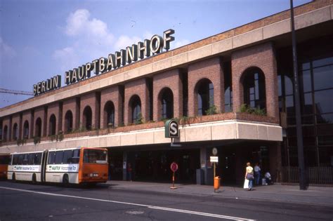fileberlin hauptbahnhof ddr aug jpg wikimedia commons