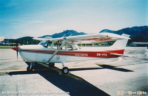 cessna p skyhawk  pfd   penang flying club abpic