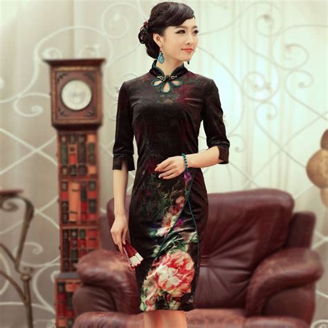 69 best peacock qipao images on pinterest chinese fashion peacock and peacock bird