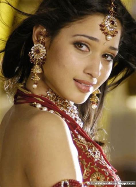 Tamanna Bhatia Mind Blowing Cute Picture Gallery World