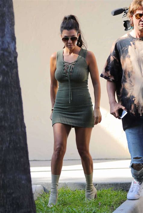 kourtney kardashian in short dress shopping 09 gotceleb