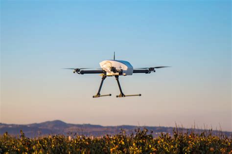 quaternium home   longest flight time hybrid drone drone cool tech gadgets digital trends