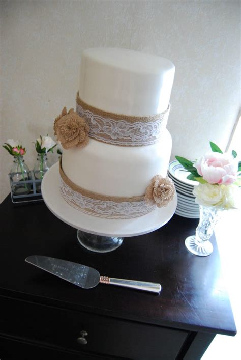 Hessian And Lace Wedding Cake 495 • Temptation Cakes