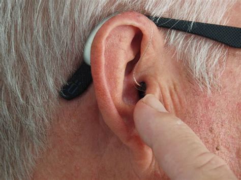 causes and symptoms of glue ear how it can be prevented