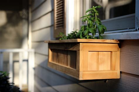 build  window planter box  cedar  brandon cullum   break medium