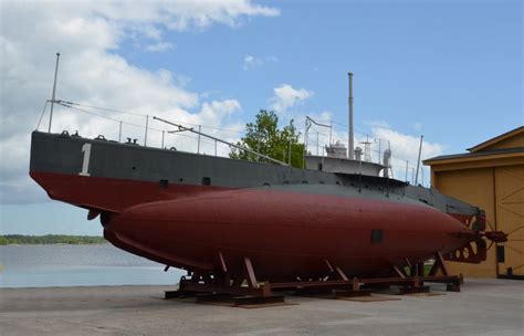 das erste  boot der schwedischen marine wurde  gebaut