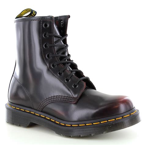 dr martens   womens  eyelet rub  leather boots cherry red