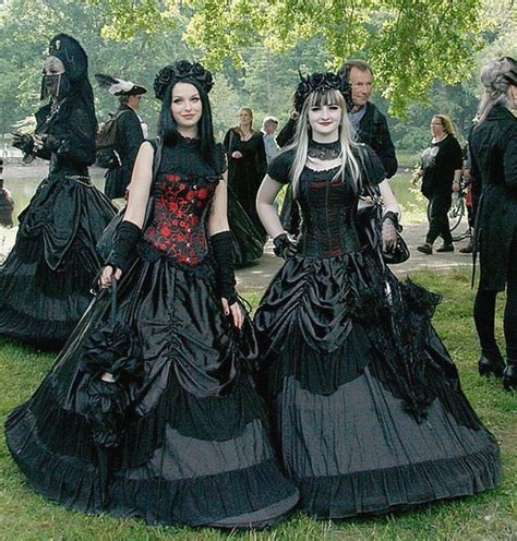 gothic fashion for many people who delight in dressing in