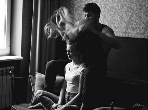 photographer captured intimate moments of couples in love and the