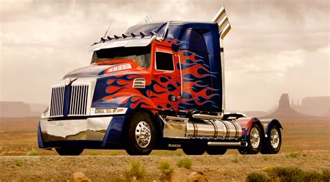 transformers       improved optimus prime truck form