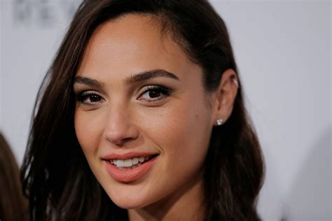gal gadot smile hd celebrities 4k wallpapers images backgrounds photos and pictures