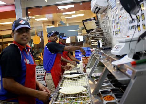 dominos pizza sinks   store sales  dpz markets insider