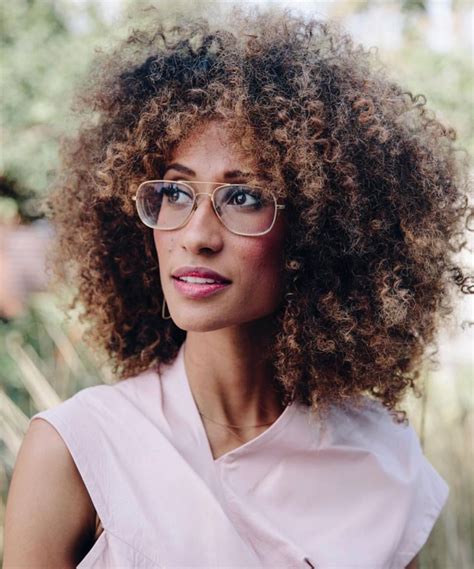 Hire Journalist Elaine Welteroth For Your Event Pda Speakers