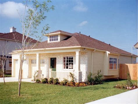 small luxury homes starter house plans