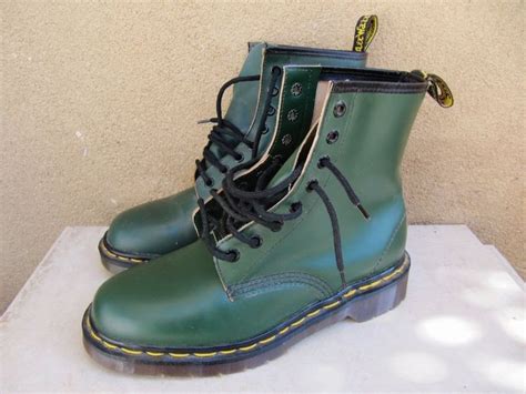 genuine dr martens  green leather womens boots  eye  size  uk  usa womens boots