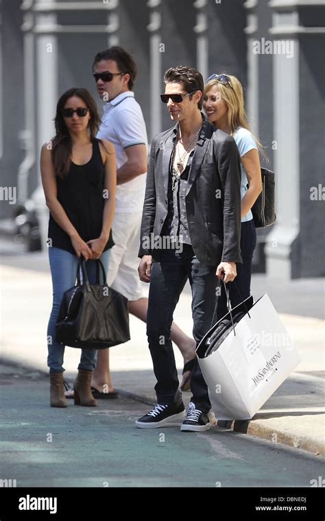 jane s addiction frontman perry farrell and his wife etty lau farrell