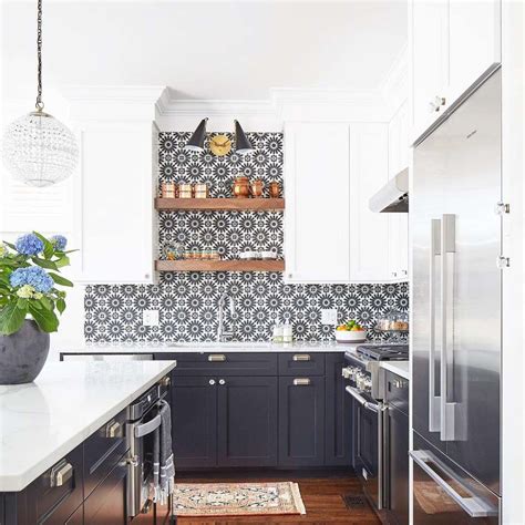 beautiful blue  white kitchen design ideas