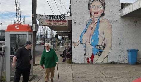 a mural depicting democratic presidential nominee hillary