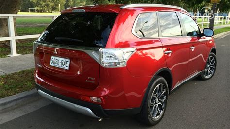 mitsubishi outlander  review aspire diesel awd caradvice