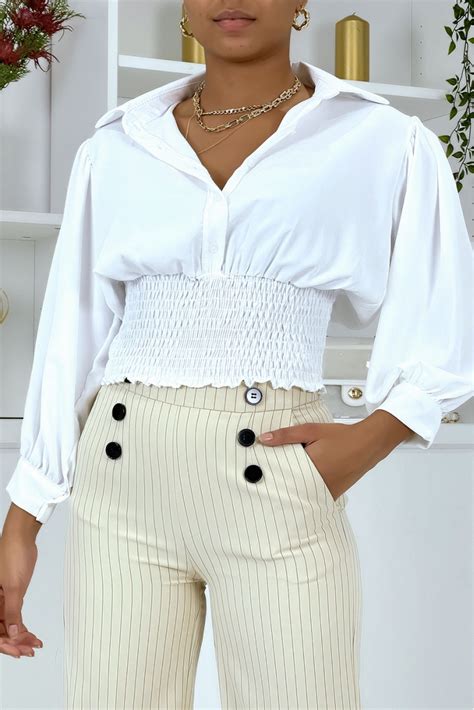 korte witte blouse met knopen