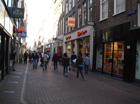 kalverstraat shopping centers kalverstraat centrum amsterdam noord holland