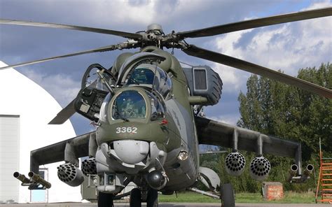 aircraft hind helicopter russian russia weapon military p mi