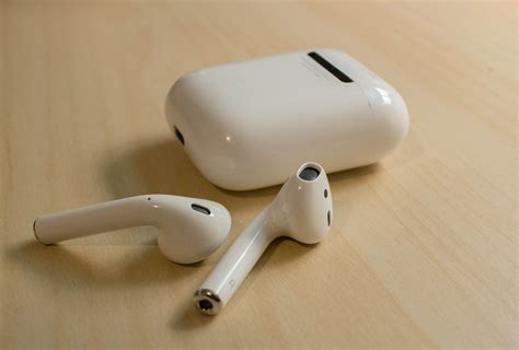 difference  earpods  airpods difference