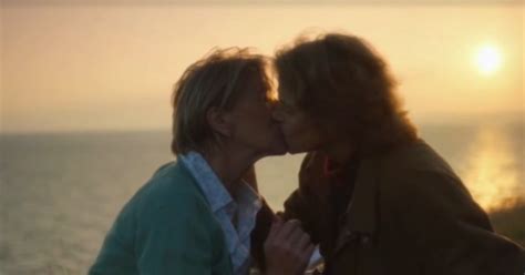 broadchurch lesbian kiss viewers surprised by random