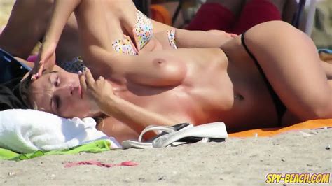 amateur topless beach voyeur teens hidden cam spy video amateur sex