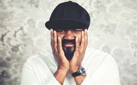 gregory porter    racist insult  bought  house