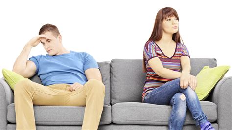 5 money habits of unhappy couples