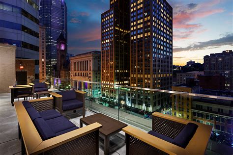 distrikt hotel pittsburgh curio collection  hilton pittsburgh