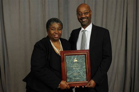 denise dillard   recipient  indiana hospital association award  merit valpolife