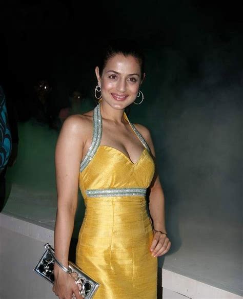 sexy actress gallery amisha patel lemon boobs show