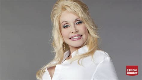 nu er dolly parton helt flad ekstra bladet