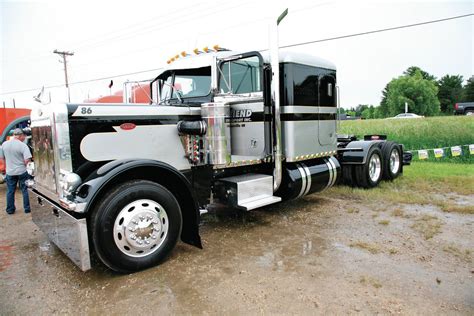 peterbilt  peterbilt big rig trucks big trucks