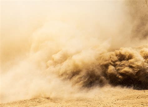 eyes  massive dust cloud heading  gulf coast states  weekend aoa