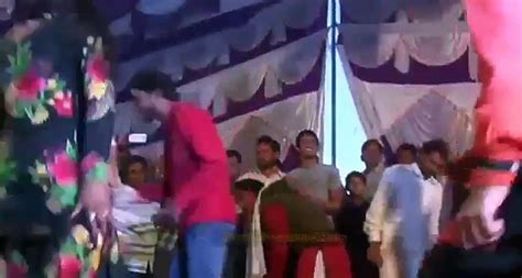 12 Saal Ka Ladka Vs 18 Saal Ki Ladki Latest Bhojpuri Dance 2017