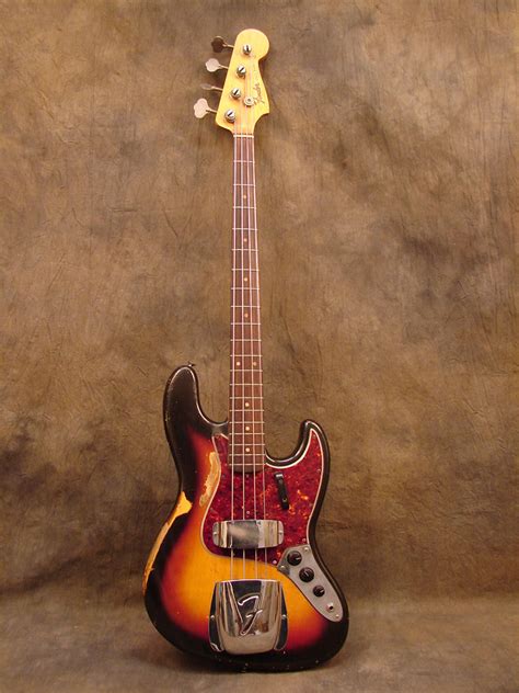 vintage fender bass guitars jazz bass  precision bass pictures