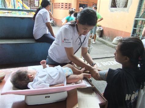 in tondo teenage mothers see rh law as a blessing news gma news online