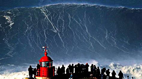 biggest waves  recorded doovi