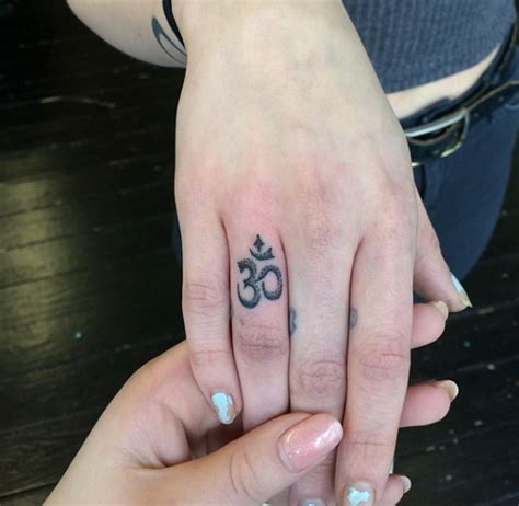 50 Eye Catching Finger Tattoos That Women Just Cant Say No To