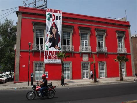 mexico political boss resigns amid sex scandal