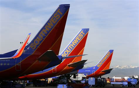 man  southwest airlines threatened  boot   flight