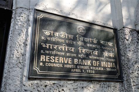 indias cryptocurrency banking ban    bust newsbtc
