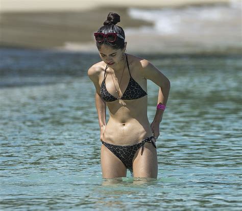 kim turnbull in bikini on the beach in barbados 07 29 2017 celebmafia