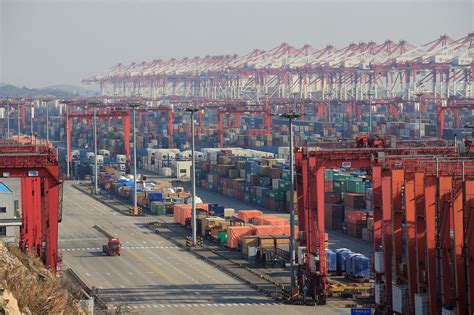 China Reports Biggest Ever Annual Trade Surplus With U S Wsj