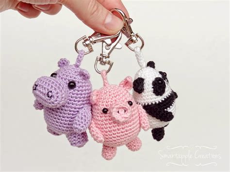 smartapple creations amigurumi  crochet amigurumi key chains